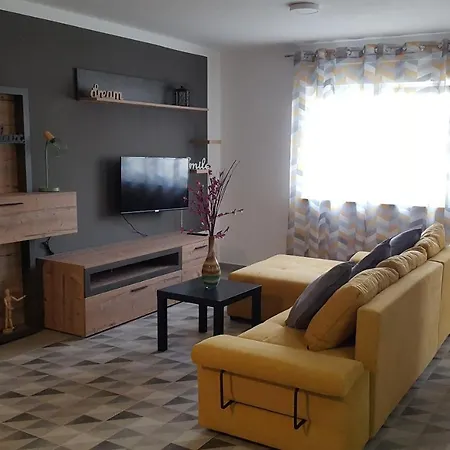 Nimaro Apartman, Okrug Gornji Apartament